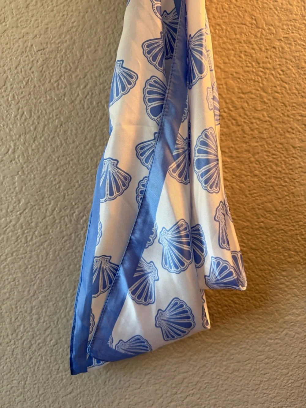 Blue Shell Print Lightweight Scarf - Picture 4 of 6